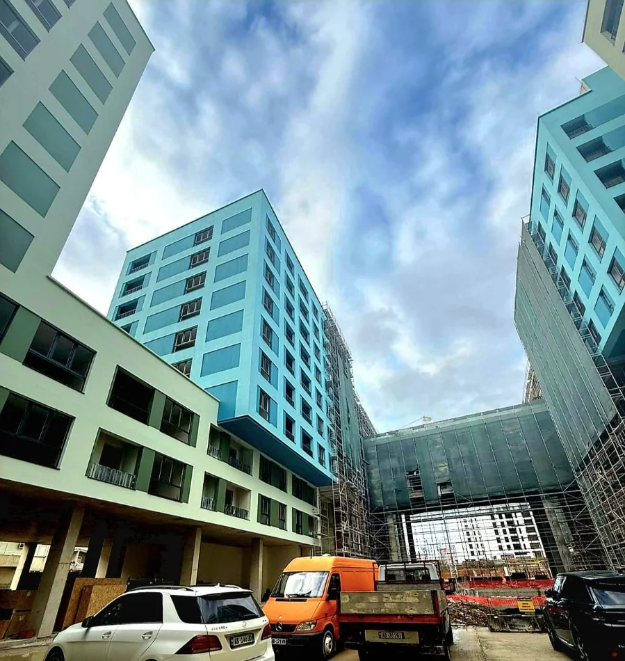 Tirane, shitet apartament 1+1 , 70 m² 104.000 € 