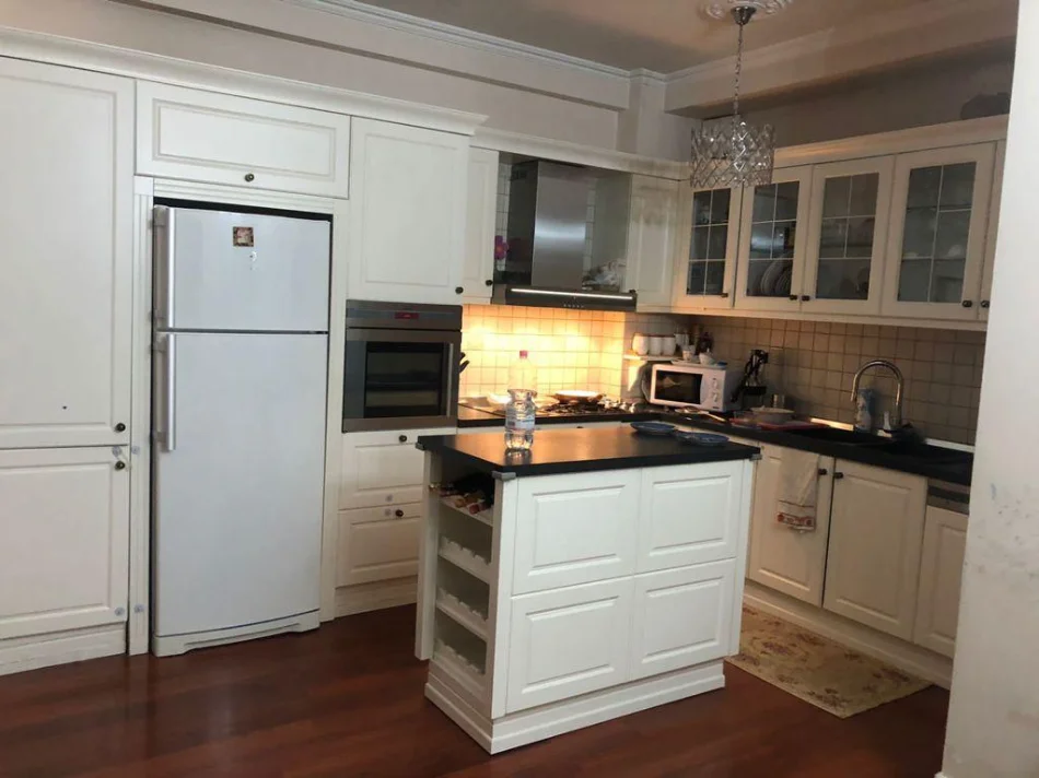 Tirane, shitet apartament 2+1 , 120 m² 249.000 € 