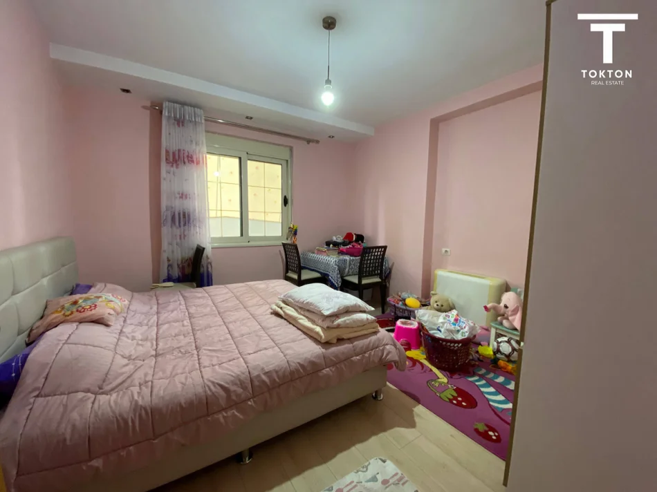 SHITET, APARTAMENT 2+1, BLLOKU, TIRANË