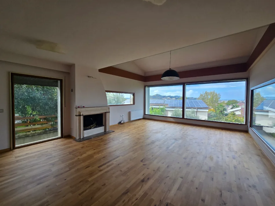 Tirane, shitet Vile 2 Katshe , 350 m² (Kompleksi Long Hill)