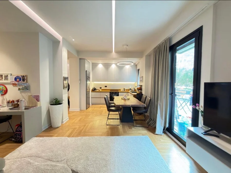 Tirane, shitet apartament 2+1 , 103 m² 325.000 € (Zgjerimi)