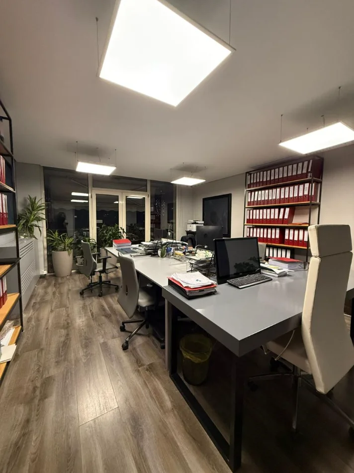 Tirane, shitet apartament 2+1 , 124 m² 430.000 € (bllok)