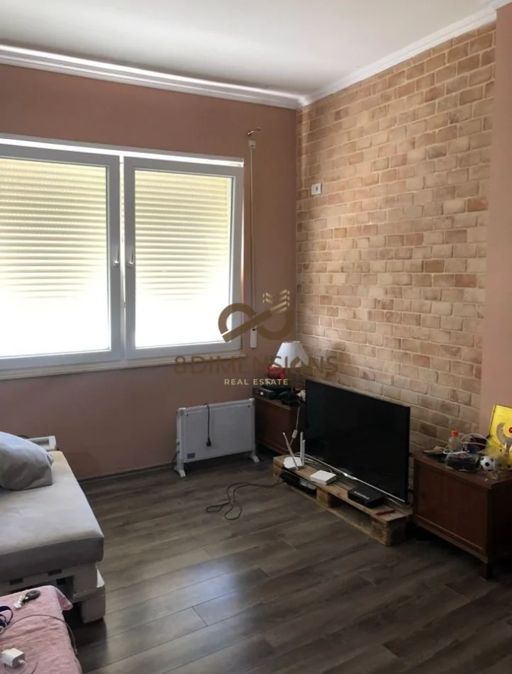 Tirane, shitet apartament 2+1+Ballkon Kati 2, 102 m² 148.774 € (fresk)