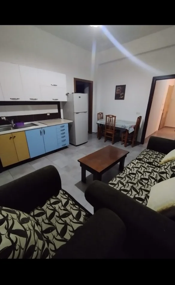Tirane, jepet me qera apartament 2+1 Kati 3, 75 m² 350 € (Kodra e Priftit)