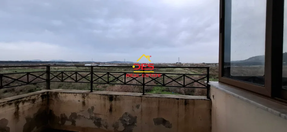 Vlore, shitet apartament 2+1+Ballkon Kati 4, 90 m² 65.000 € (Rruga Damian Humariti)