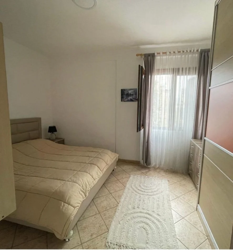 Tirane, jepet me qera apartament 1+1 Kati 2, 52 m² 475 € (Siri Kodra)