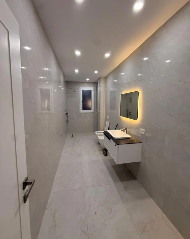 Tirane, shitet apartament 2+1+Ballkon Kati 2, 114 m² 150.000 € 