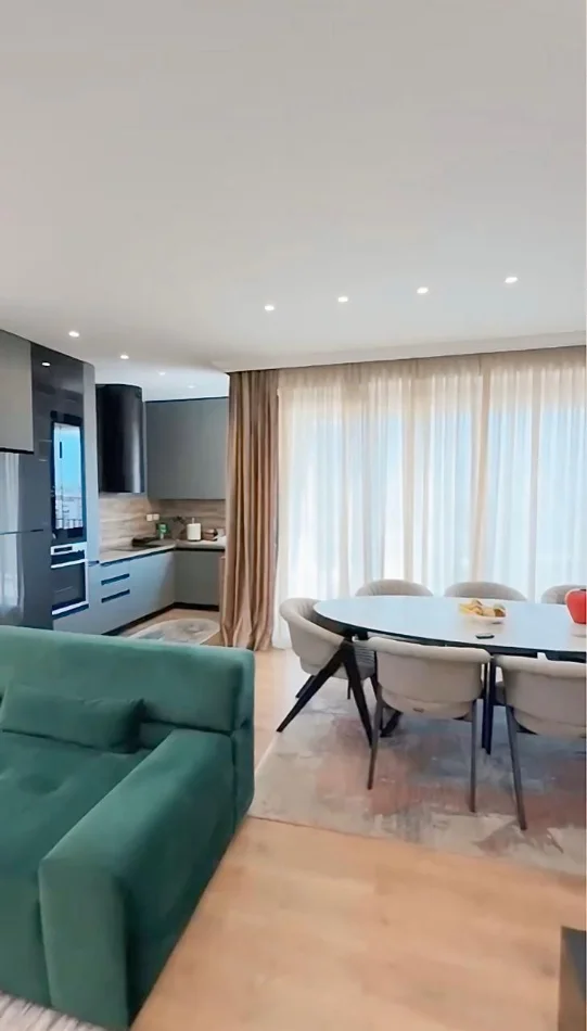 Tirane, shitet apartament 2+1 Kati 10, 137.7 m² 300.000 € (Kongresi Manastirit)