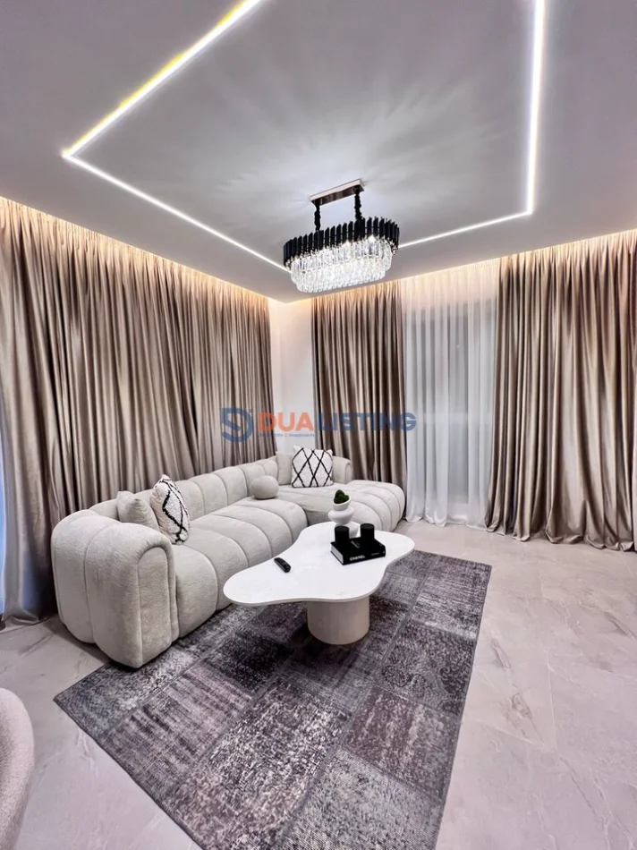 Tirane, jepet me qera apartament 3+1 , 1.400 € 