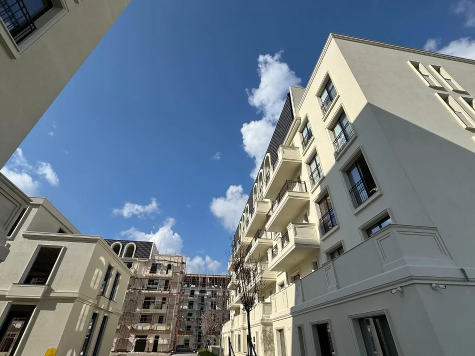 Tirane, shitet apartament 1+1 , 112 m² 112.000 € (Rezidenca Cielo)