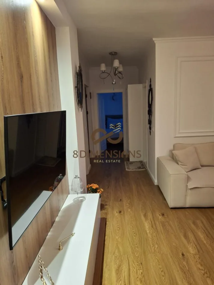 Tirane, shitet apartament 2+1+Ballkon Kati 4, 90 m² 159.000 € (laprake)