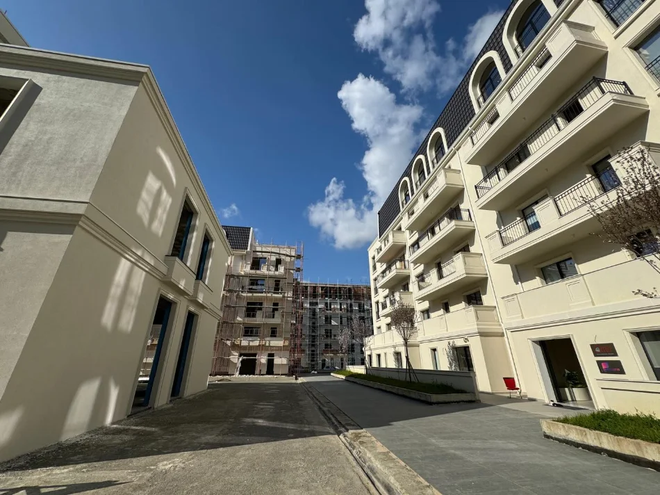 Tirane, shitet apartament 1+1 , 112 m² 112.000 € (Rezidenca Cielo)