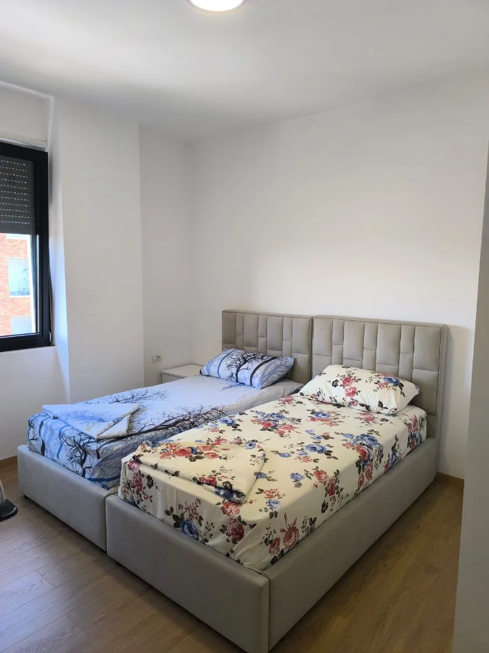 Tirane, jepet me qera apartament 2+1 Kati 4, 86 m² 800 € (Don Bosko)