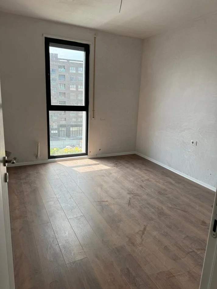 Tirane, shitet apartament 2+1 Kati 4, 106 m² 168.000 € (rruga xhanfize keko)