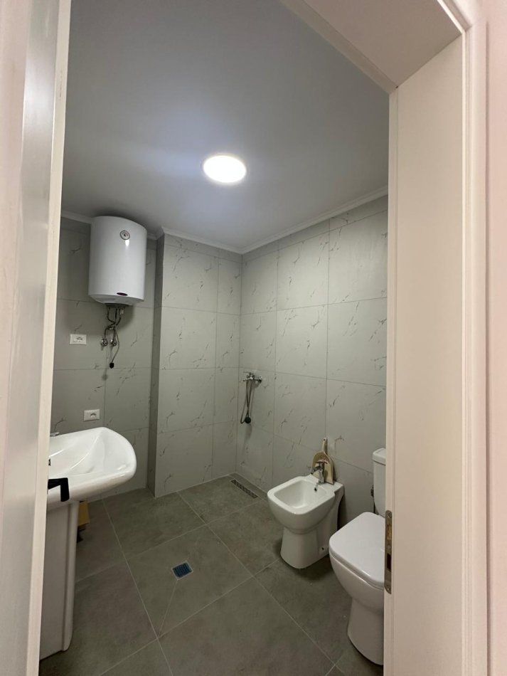Tirane, shitet apartament 2+1 Kati 4, 86 m² 133.000 € (Rruga Aleksandri i Madh)