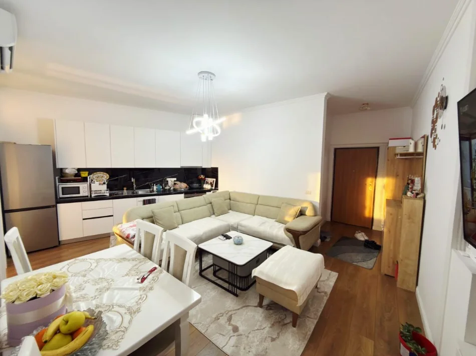 Tirane, shitet apartament 2+1 , 70 m² 115.000 € 