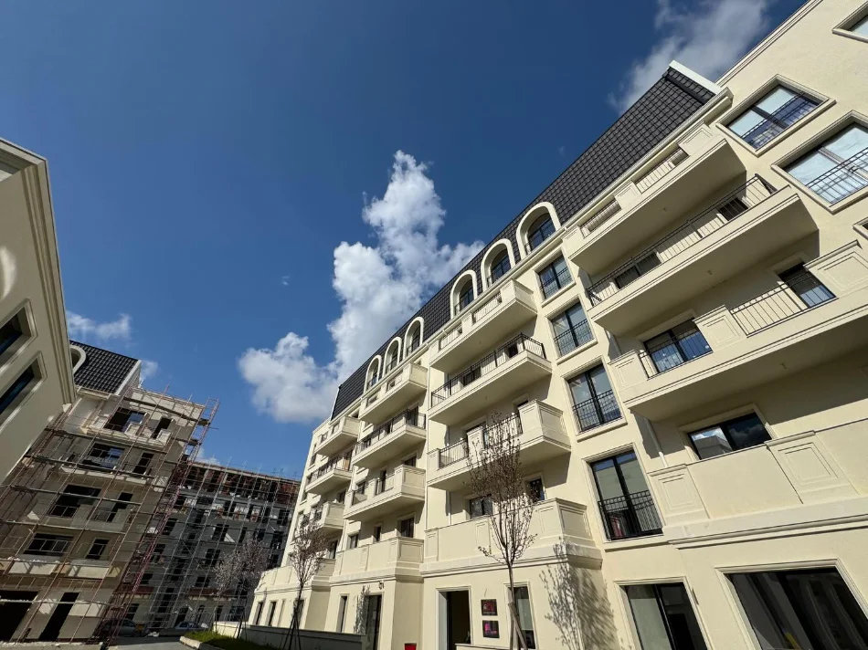 Tirane, shitet apartament 1+1 , 112 m² 112.000 € (Rezidenca Cielo)