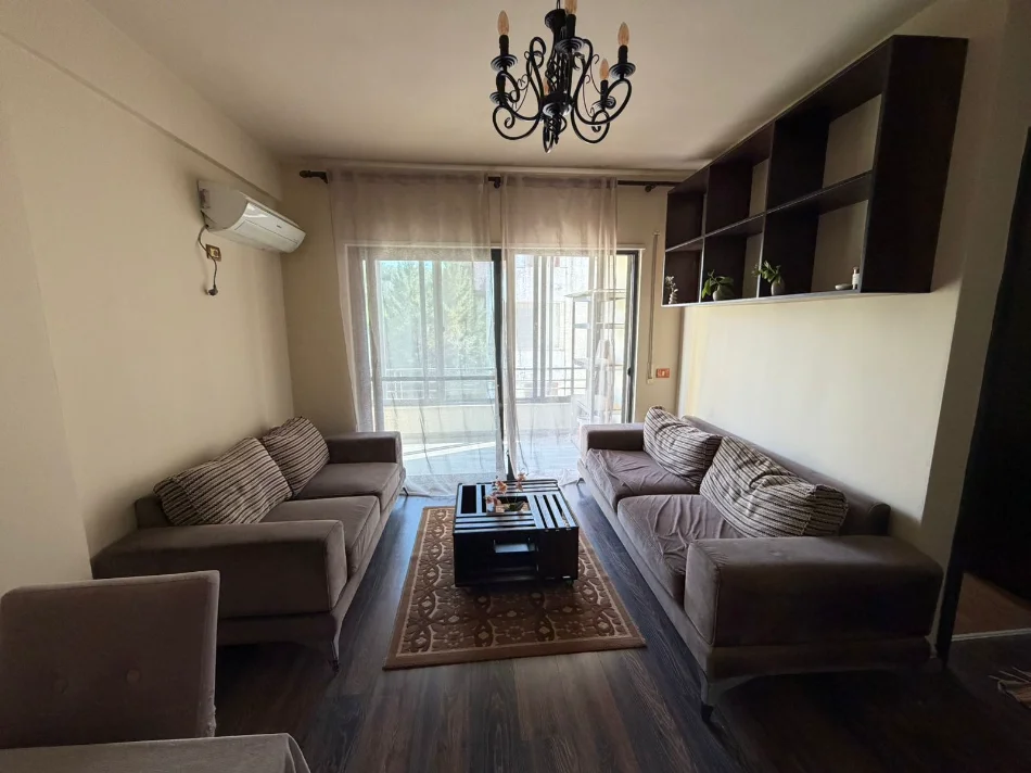 Shqiperi, jepet me qera apartament 1+1+Ballkon Kati 3, 68 m² 600 € (Liqeni i Thate)