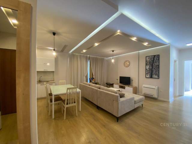 Tirane,  apartament 2+1+BLK Kati 4, 97 m² 800 Euro (liqeni i thate)