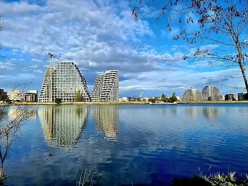 Tirane, shitet apartament 2+1 , 135 m² 