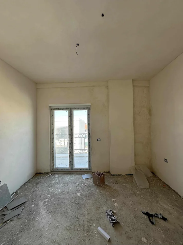 Tirane, shitet apartament 1+1+Aneks Kati 2, 76 m² 122.500 € (Porta Tirana e Re)
