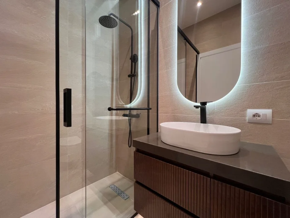 Tirane, shitet apartament 1+1 , 60 m² 165.000 € 