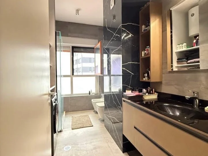 Tirane, shitet apartament 2+1 , 115 m² 185.000 € 