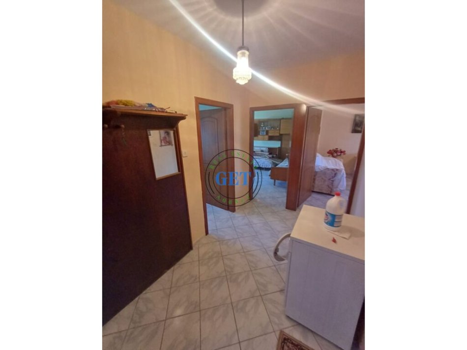 Durres, shitet apartament 2+1+Ballkon Kati 5, 83 m² 75.000 € (Prane Shkolles &quot;Qemal Mici&quot;, Durres)