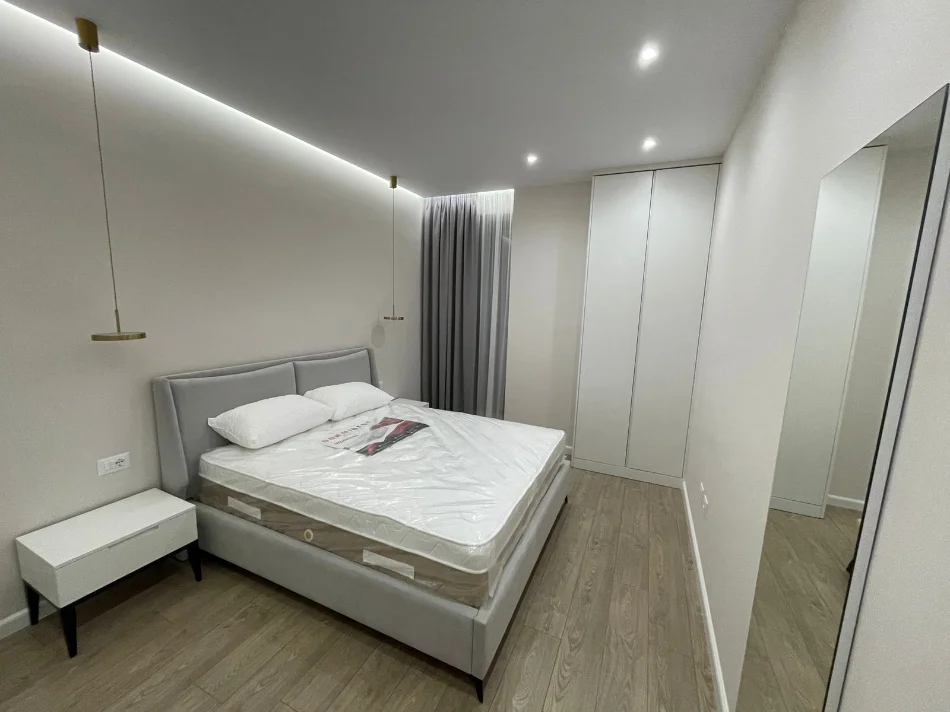 Tirane, jepet me qera apartament 1+1 Kati 3, 850 € 