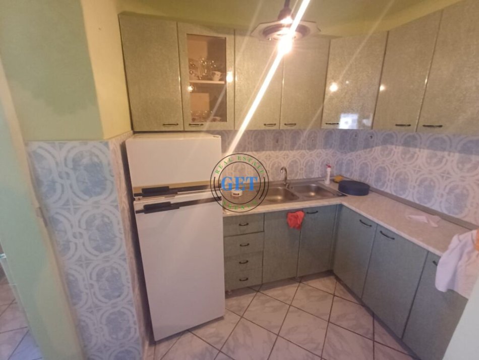 Durres, shitet apartament 2+1+Ballkon Kati 5, 83 m² 75.000 € (Prane Shkolles &quot;Qemal Mici&quot;, Durres)