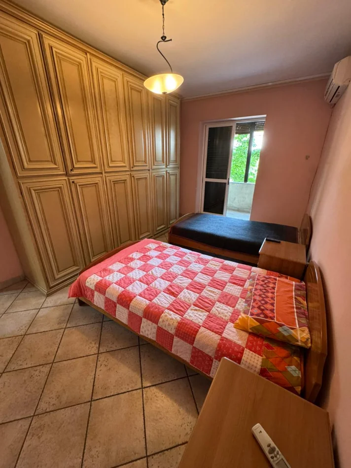 Tirane, shitet apartament 1+1+Aneks+Ballkon Kati 2, 60 m² 150.000 € (brryli)