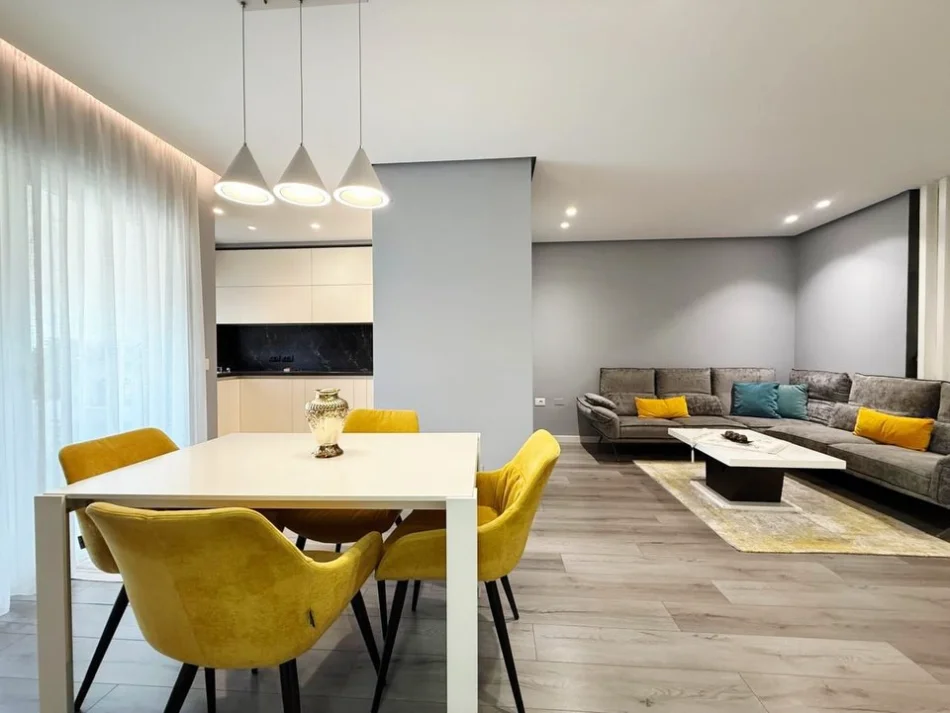 Tirane, shitet apartament 2+1 , 108 m² 22.900.000 € (Buze Lanes)