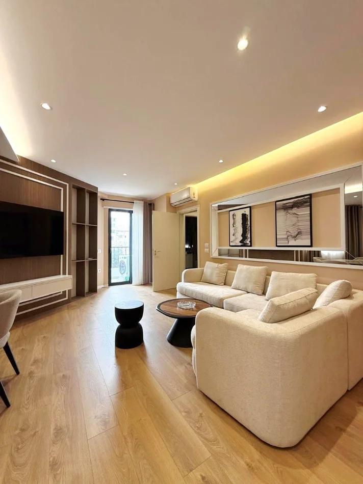 Tirane, shitet 2+1 , 118 m² 370.000 € 