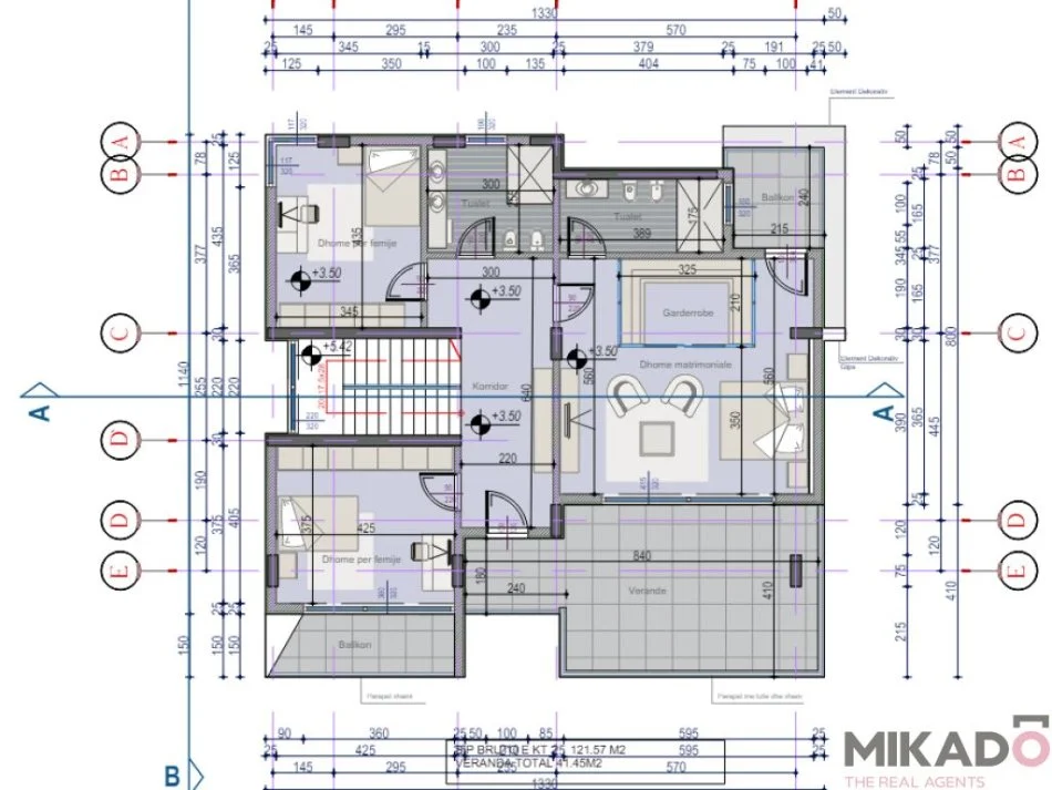 shitet , 550 m² 815.000 €