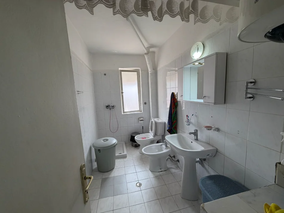 Tirane, shitet apartament 2+1+Ballkon Kati 4, 75 m² 185.000 € (SELVIA) MLS # 530581007-227