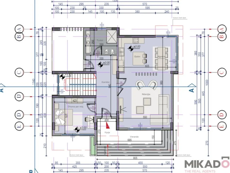 shitet , 550 m² 815.000 €