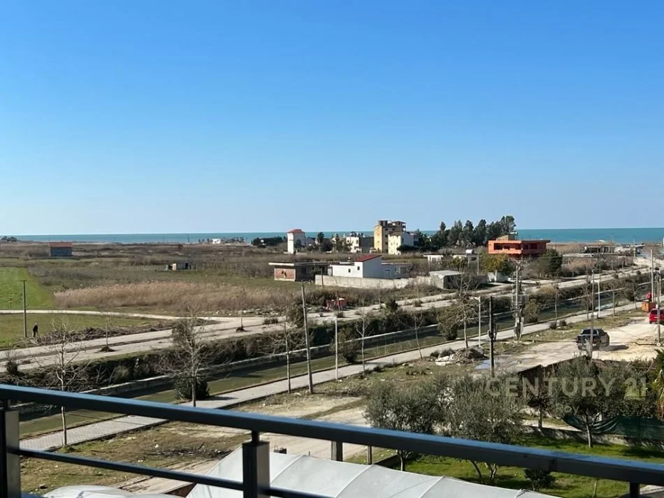 SHITET APT 2+1 NE QERRET ME PAMJE DETI