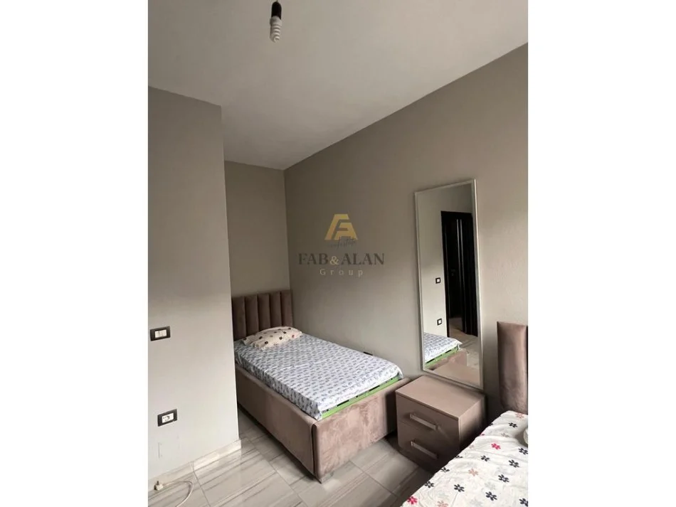 Pogradec, shitet Vile 4 Katshe , 750 m² 850.000 € (Pogradec)