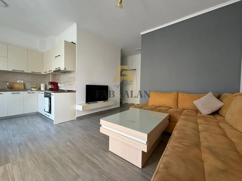 Gjiri Lalezit | Hamallaj, shitet apartament 2+1+2 Kati 2, 80 m² 200.000 € (PERLA RESORT, Gjiri i Lalzit)