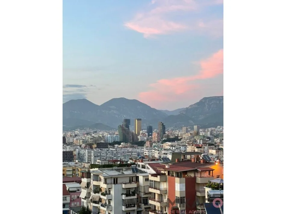 Tirane, jepet me qera apartament 2+1 Kati 2, 89 m² 550 € 