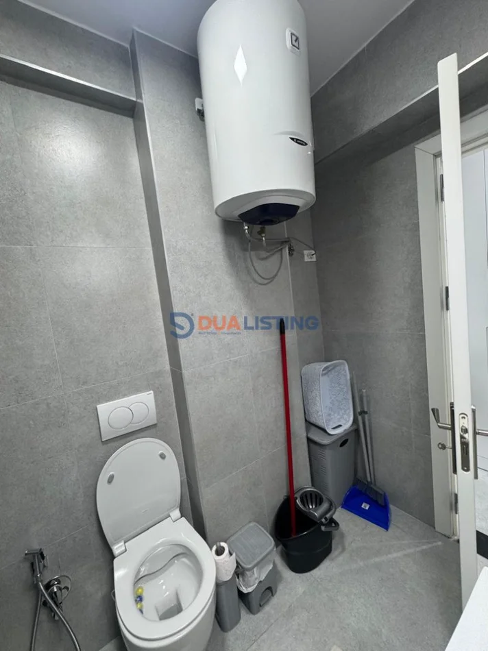 Tirane, jepet me qera apartament 2+1 , 450 € 