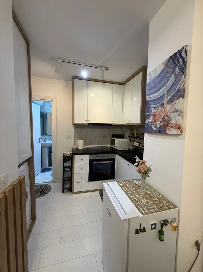 Tirane, shitet garsonier 1+1 , 34 m² 86.000 € (Ali Demi)