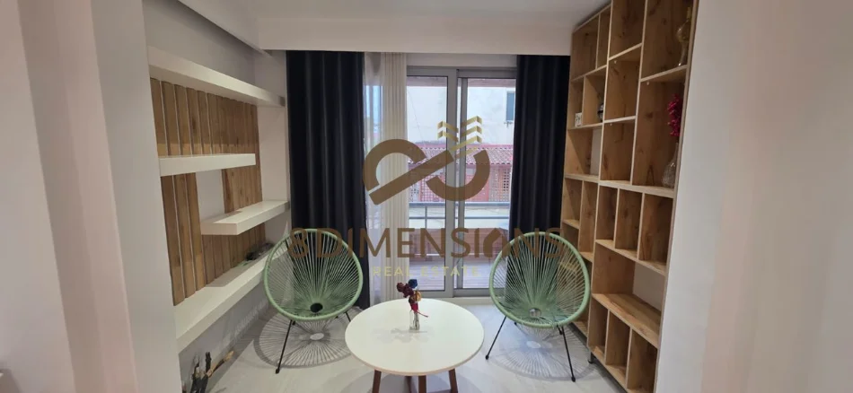 Tirane, jepet me qera apartament 1+1 Kati 2, 80 m² 500 € (Fondacioni Eleonor)