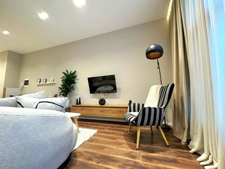 Tirane, shitet apartament 2+1 , 75 m² 179.000 €