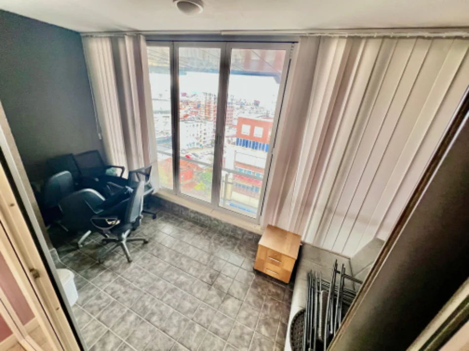 Tirane, shitet apartament+verande | Penthouse 3+1 Kati 7, 202 m² 580.000 € (5 Minuta nga Qendra E Tiranes)