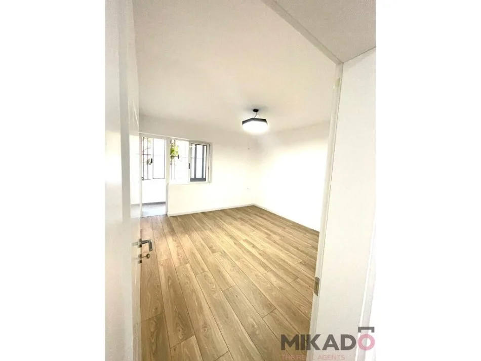 Tirane, jepet me qera 2+1 , 115 m² 650 € (Kongresi i Manastirit)