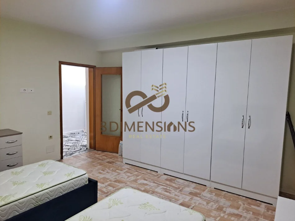 Tirane, jepet me qera apartament 2+1 Kati 2, 85 m² 55.000 € (Stacioni i Trenit)