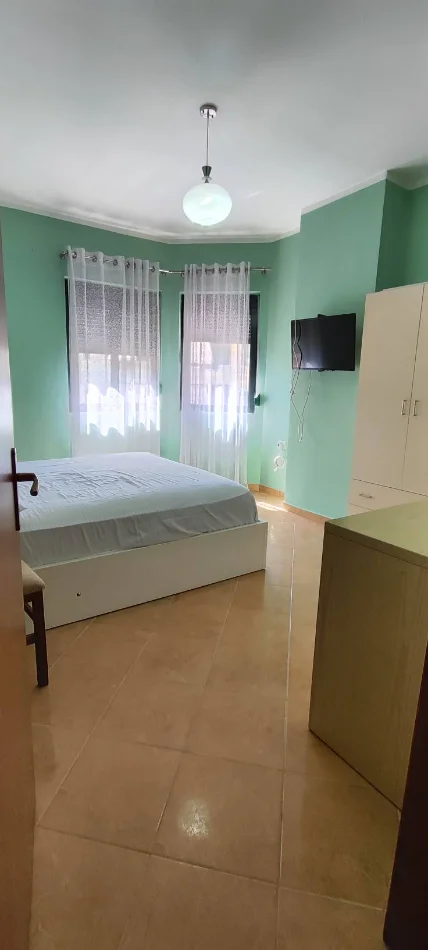 Tirane, jepet me qera apartament 2+1+Aneks+Ballkon Kati 3, 108 m² 60.000 €