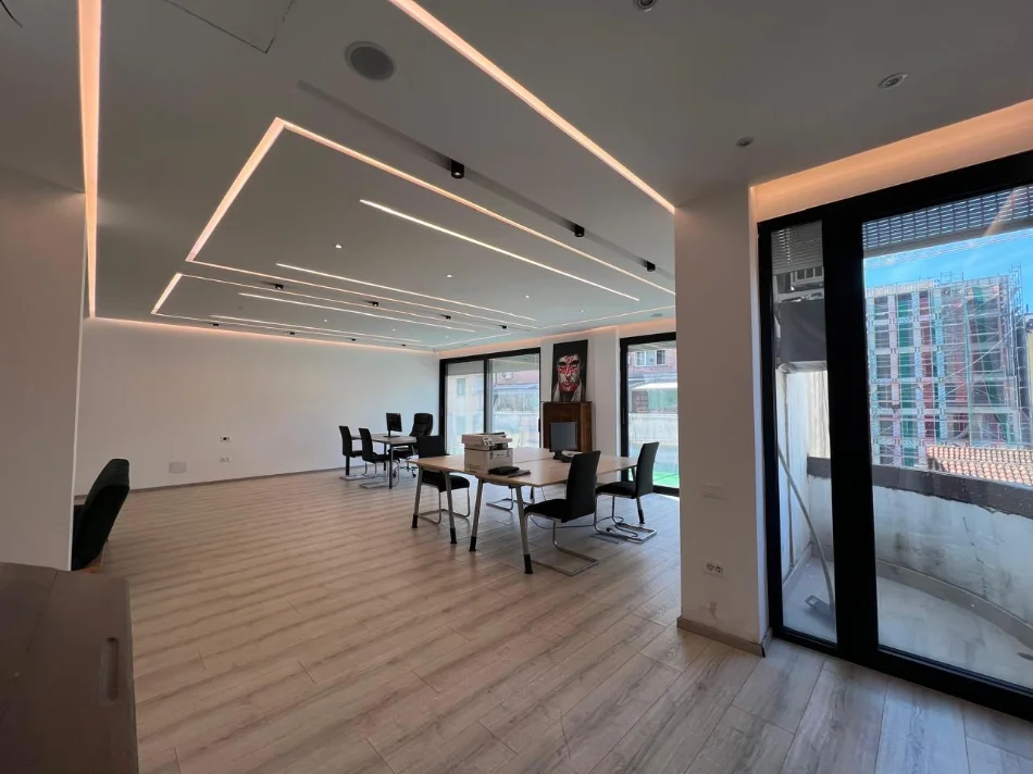 Tirane, shitet apartament 2+1 Kati 7, 93 m² 360.000 € 