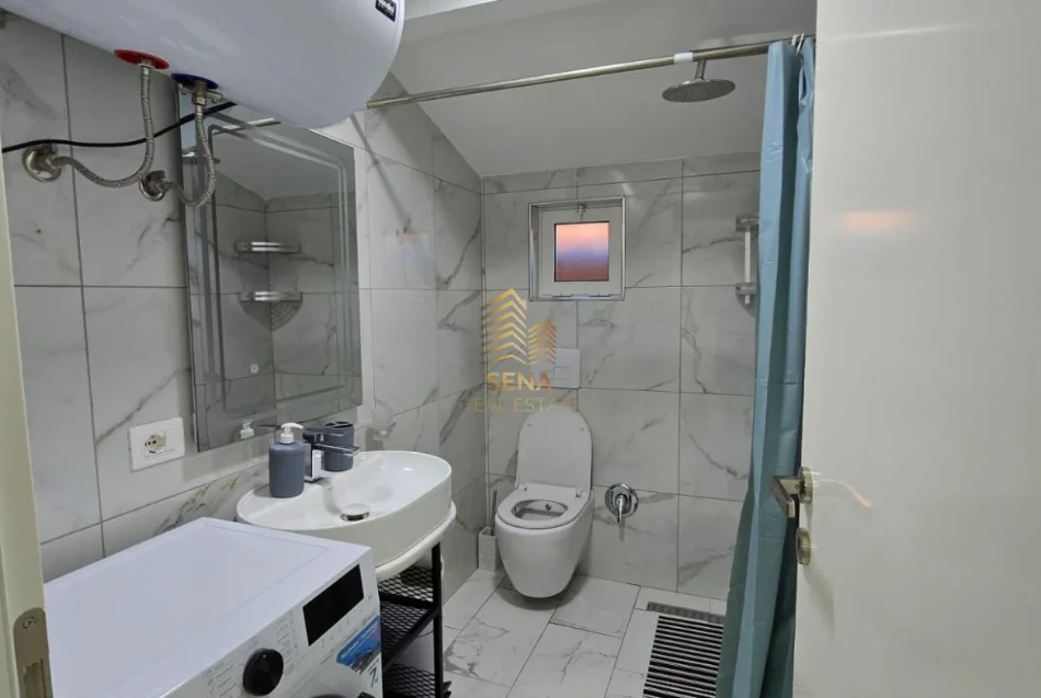 Tirane, jepet me qera apartament 2+1 Kati 4, 80 m² 600 € (Rruga e Durresit)